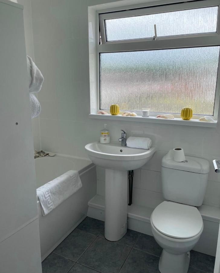 Ferienwohnung Cozy Flat 15 Mins From City Centre With Parking Cardiff Exterior foto